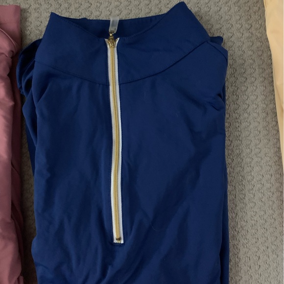 SOLD Tailored Sportsman Sunshirts - Picture 4 of 7